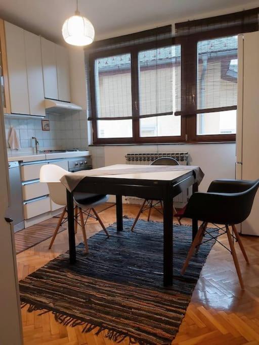 Spacious Condo Near Bascarsija - Free Parking سراييفو المظهر الخارجي الصورة