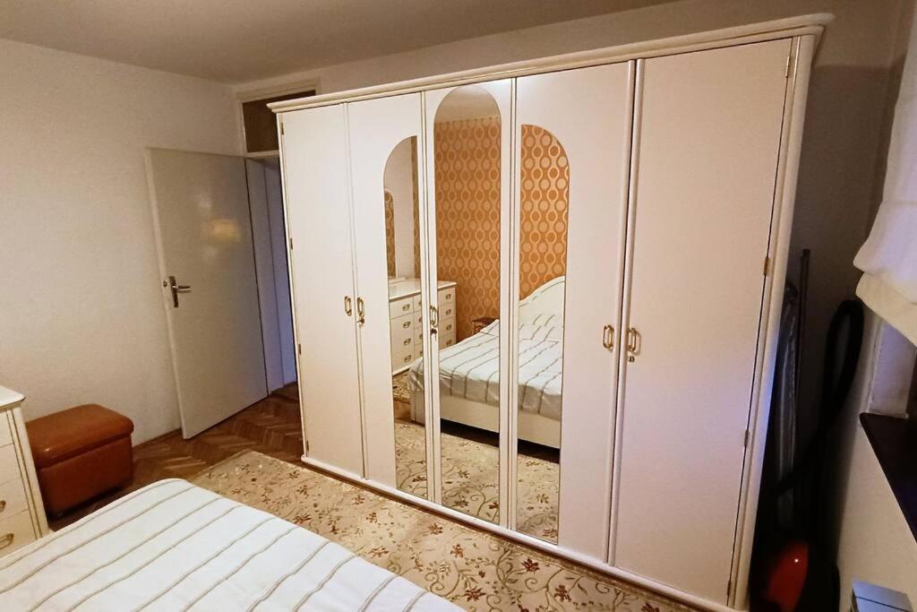 Spacious Condo Near Bascarsija - Free Parking سراييفو المظهر الخارجي الصورة